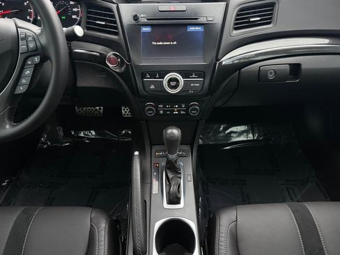 Used 2022 Acura ILX image 11
