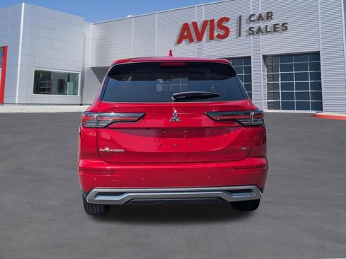 Used 2025 Mitsubishi Outlander SE FWD image 7