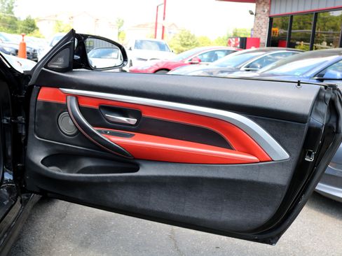 Used 2020 BMW M4 Convertible w/ Executive Package image 41