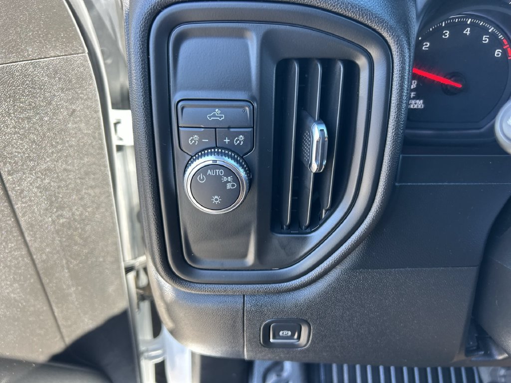 Used 2022 GMC Sierra 1500 Pro w/ Pro Value Package RWD image 18