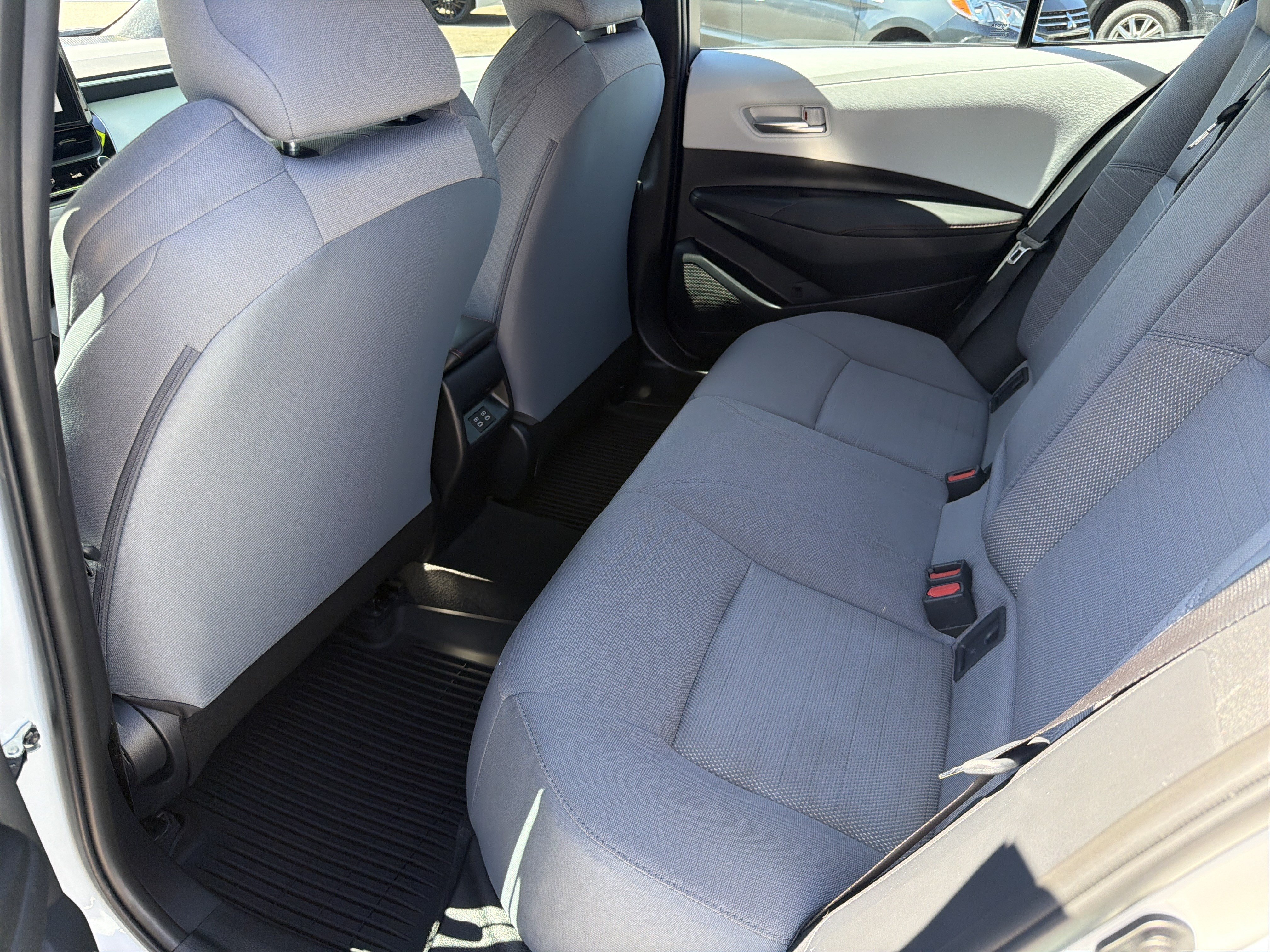 Certified 2025 Toyota Corolla SE FWD image 30