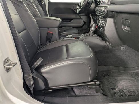 Used 2021 Jeep Wrangler Unlimited Sahara w/ Dual Top Group image 32