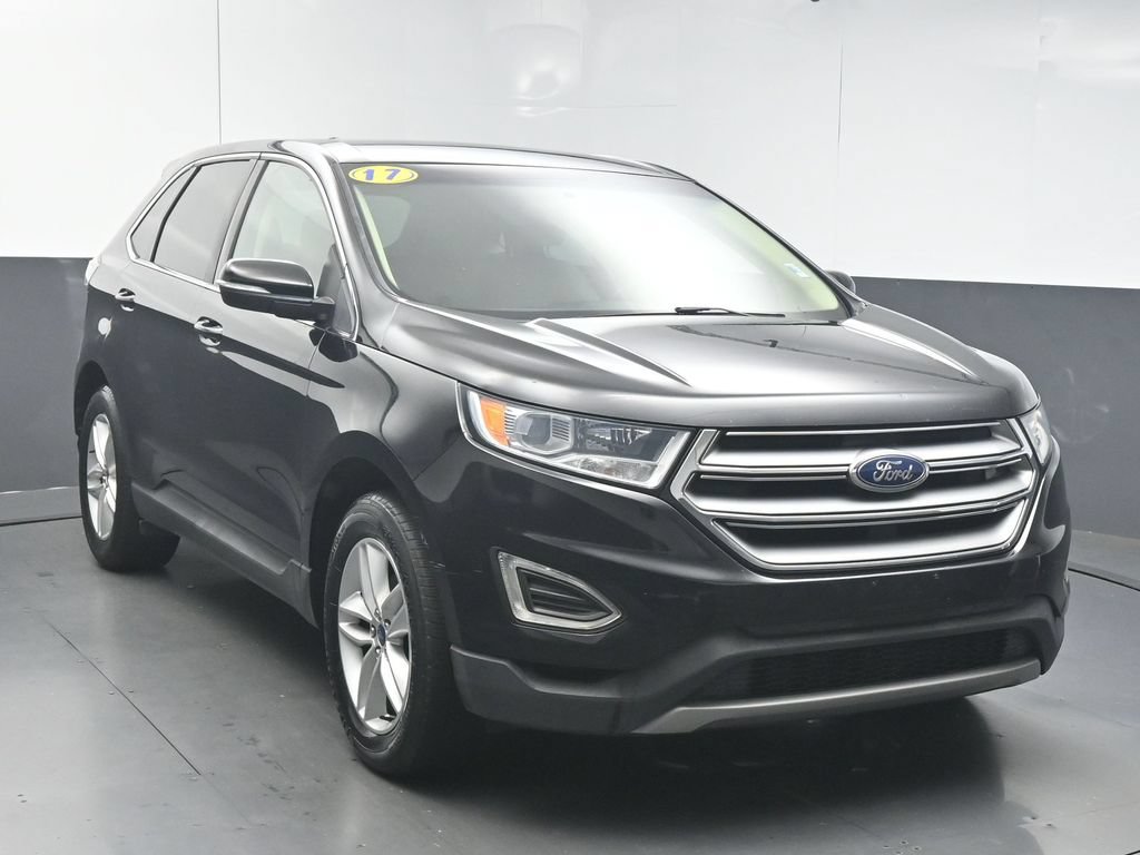 Used 2017 Ford Edge SEL w/ Cargo Accessory Package FWD image 2