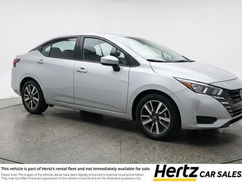 Used 2025 Nissan Versa SV FWD image 1