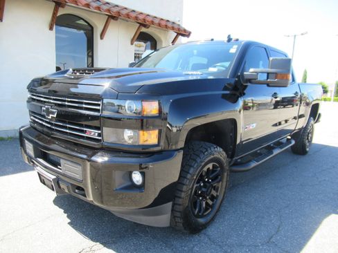 Used 2019 Chevrolet Silverado 2500 LTZ w/ Duramax Plus Package AWD/4WD image 1