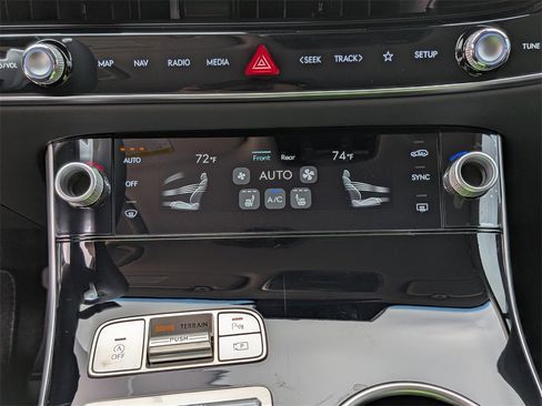 New 2026 Genesis GV70 2.5T image 21