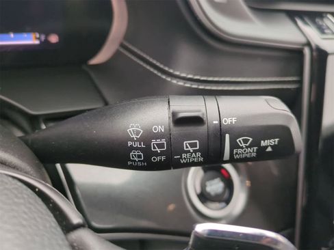 Certified 2023 Jeep Grand Cherokee Laredo w/ Luxury Tech Group I image 25