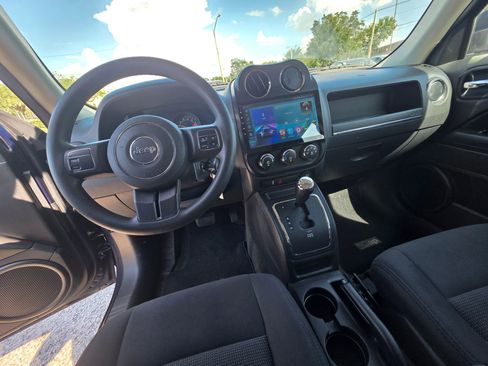 Used 2014 Jeep Patriot Sport w/ Power Value Group FWD image 10