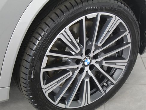 New 2026 BMW X1 M35i image 19