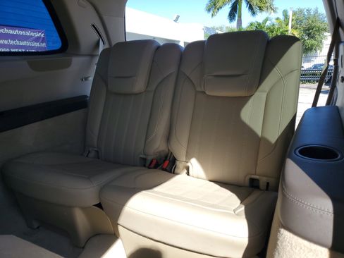 Used 2016 Mercedes-Benz GL 450 4MATIC w/ Premium I Package image 37