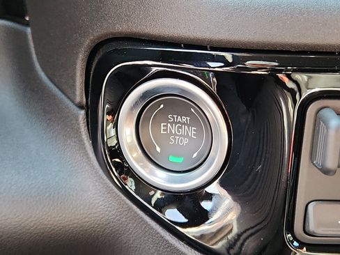 New 2026 GMC Sierra 1500 Elevation image 20