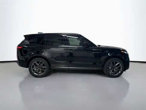 Used 2026 Land Rover Range Rover Sport SE AWD/4WD image 8
