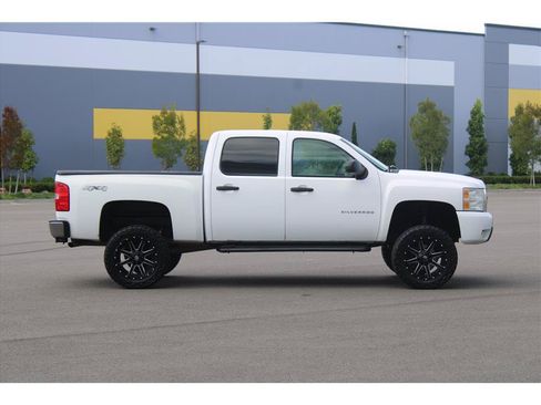 Used 2012 Chevrolet Silverado 1500 LT AWD/4WD image 4