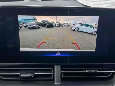 Certified 2025 Chevrolet Trax LT w/ LT Convenience Package image 46