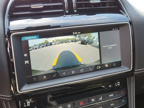 Used 2019 Jaguar F-PACE R-Sport AWD/4WD image 27