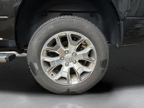 Used 2017 RAM 1500 Limited image 17