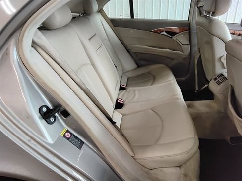 Used 2006 Mercedes-Benz E 350 Sedan image 15