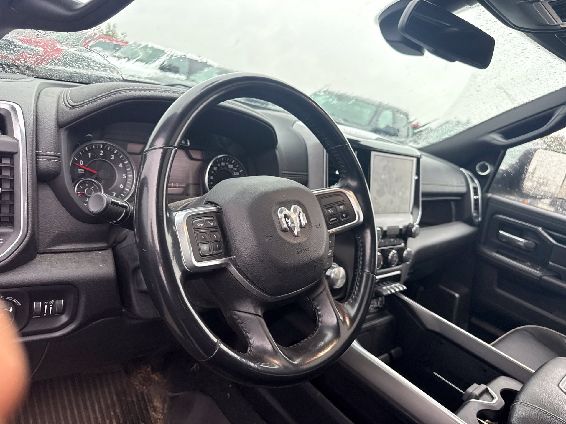 Used 2022 RAM 2500 Laramie AWD/4WD image 9