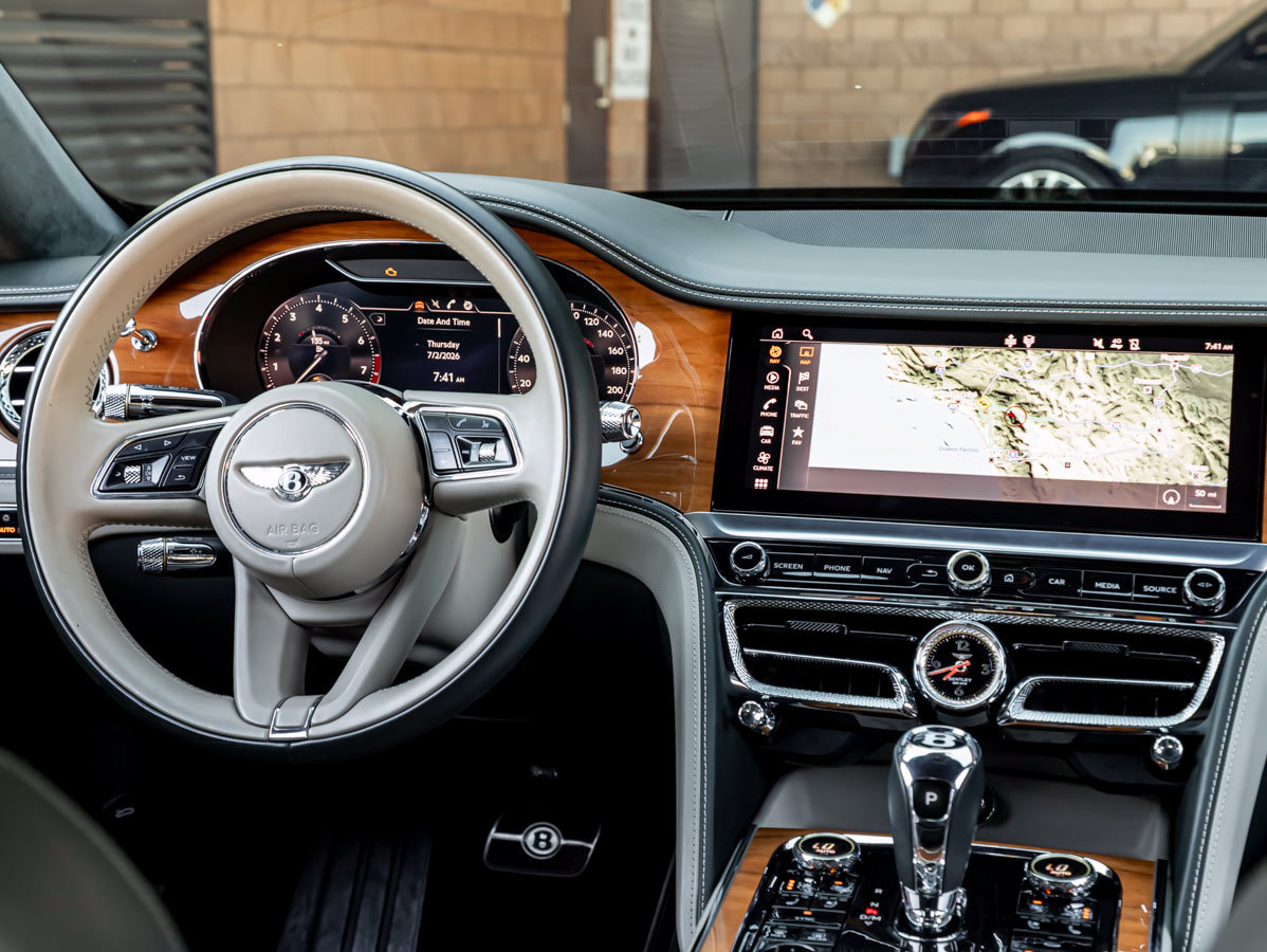 Certified 2023 Bentley Flying Spur S V8 AWD/4WD image 23