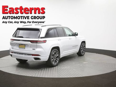 Used 2022 Jeep Grand Cherokee Overland AWD/4WD image 44
