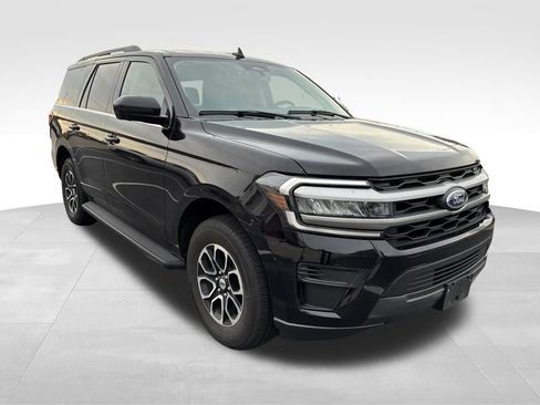 Used 2024 Ford Expedition XLT AWD/4WD image 8