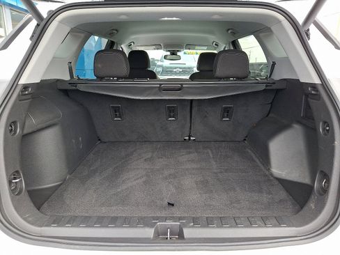 Used 2023 GMC Terrain SLE w/ Driver Convenience Package image 27