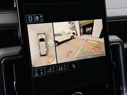 Used 2025 GMC Yukon Elevation RWD image 23