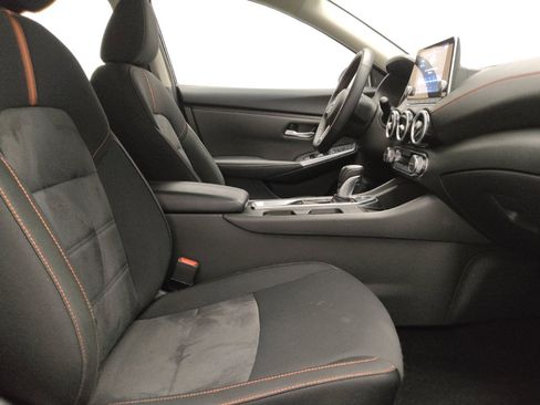 Used 2025 Nissan Sentra SR FWD image 21