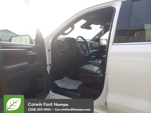Used 2023 Chevrolet Silverado 1500 LTZ image 9