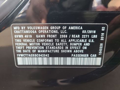 Used 2016 Volkswagen Passat 1.8T SEL Premium image 42