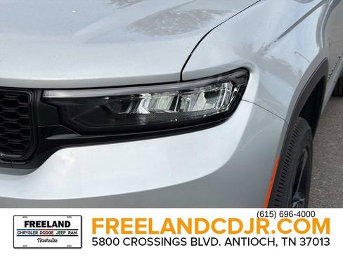 New 2025 Jeep Grand Cherokee L Altitude image 9