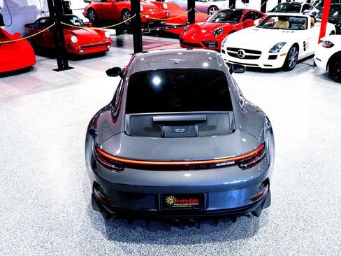 Used 2023 Porsche 911 GT3 RWD image 16