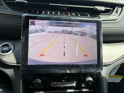 New 2025 Jeep Grand Cherokee Limited w/ Trailer Tow Package image 34