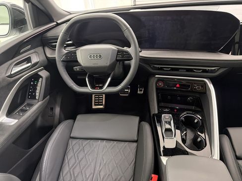 Used 2025 Audi SQ5 Premium Plus AWD/4WD image 26