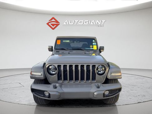 Used 2023 Jeep Gladiator Overland AWD/4WD image 5