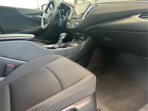 Used 2024 Chevrolet Malibu LT image 11