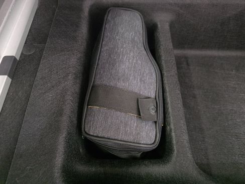 Used 2023 Rivian R1S Adventure AWD/4WD image 34