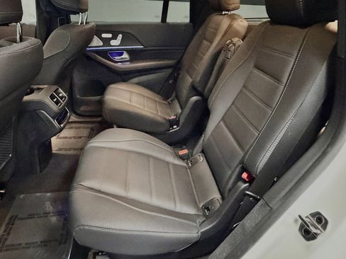 Used 2025 Mercedes-Benz GLS 450 4MATIC image 39