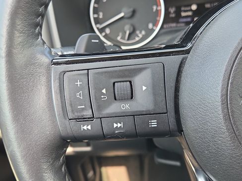 Used 2021 Nissan Rogue SL FWD image 20