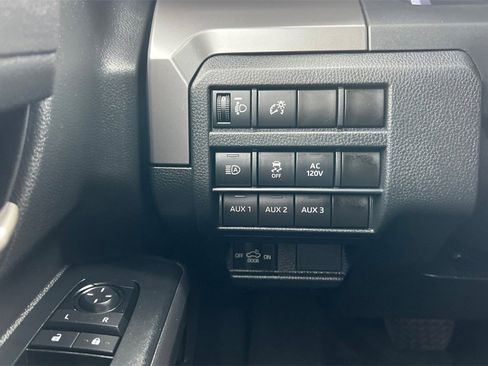 Used 2024 Toyota Tacoma TRD Off-Road image 32