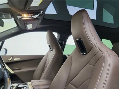 Used 2022 BMW iX xDrive50 w/ Premium Package image 32