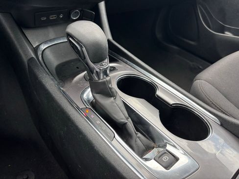 Used 2023 Chevrolet Malibu LT image 10