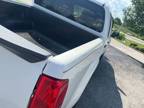 Used 2013 Nissan Frontier S RWD image 12