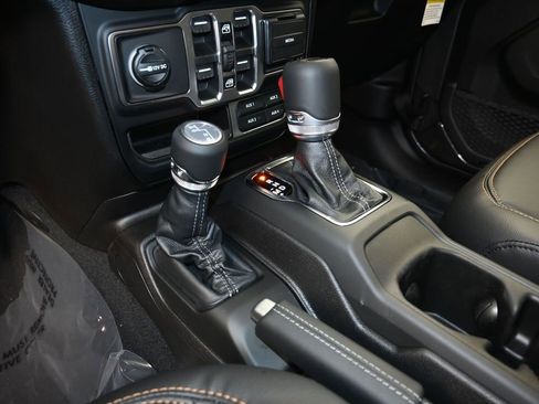 New 2026 Jeep Wrangler Unlimited Sahara image 19