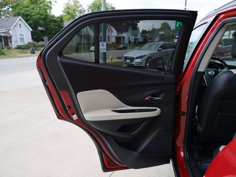 Used 2019 Buick Encore Preferred image 17