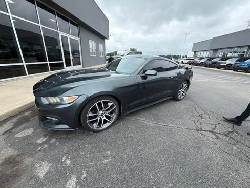 Used 2015 Ford Mustang Premium RWD image 3