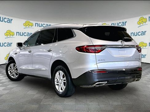 Used 2018 Buick Enclave Essence AWD/4WD image 4