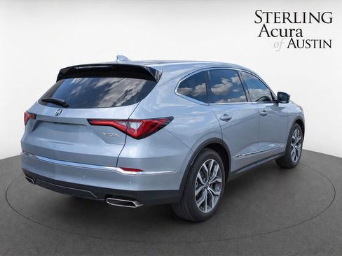 Certified 2024 Acura MDX w/ Technology Package FWD image 4
