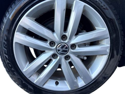 Used 2012 Volkswagen Golf TDI image 34