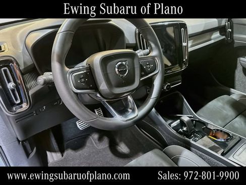 Used 2022 Volvo XC40 P8 Recharge Plus AWD/4WD image 9